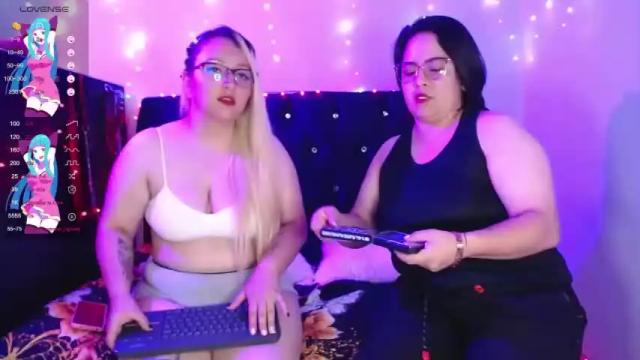 Image 7 of katieeandsharon Stream on Chaturbate on 19 months ago