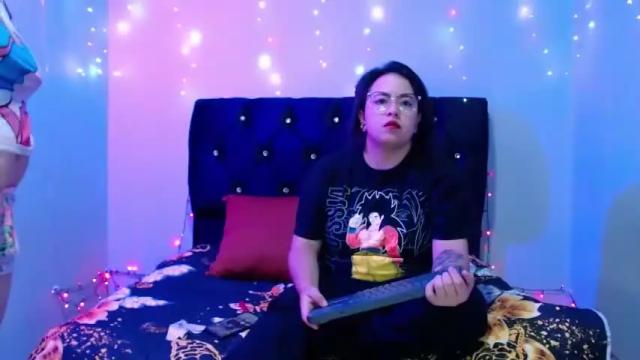 Image 6 of katieeandsharon Stream on Chaturbate on 15 months ago