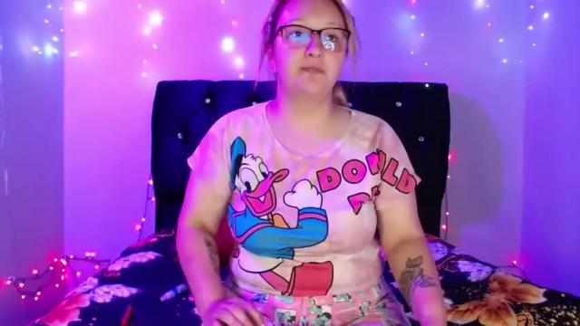 Image 8 of katieeandsharon Stream on Chaturbate on 15 months ago