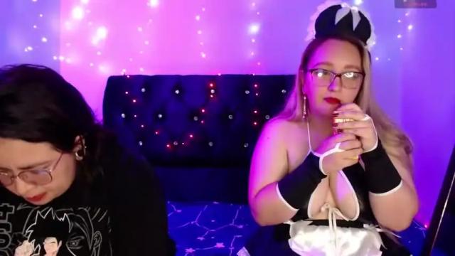 Image 12 of katieeandsharon Stream on Chaturbate on 18 months ago