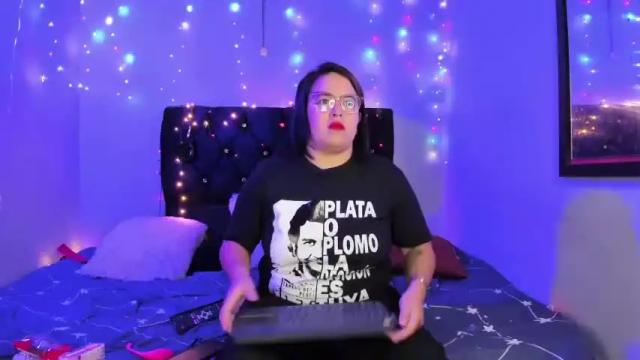 Image 2 of katieeandsharon Stream on Chaturbate on 14 months ago