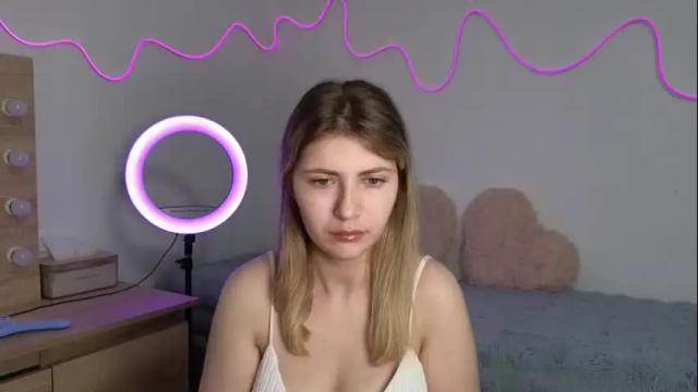 Image 2 of katiepov Stream on Chaturbate on 26 days ago