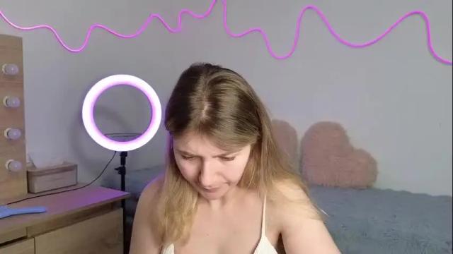 Image 6 of katiepov Stream on Chaturbate on 26 days ago
