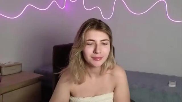 Image 8 of katiepov Stream on Chaturbate on 14 days ago