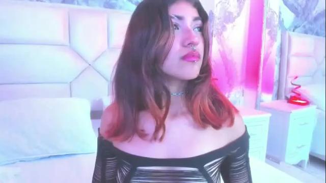 Image 2 of katierouge Stream on Chaturbate on 27 days ago