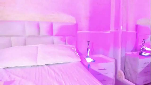 Image 3 of katierouge Stream on Chaturbate on 22 days ago