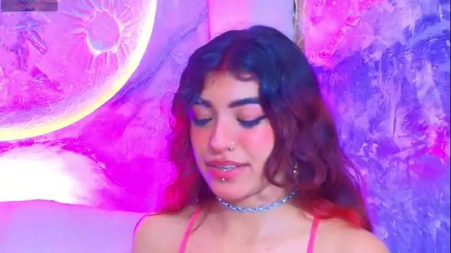 Image 2 of katierouge Stream on Chaturbate on 10 days ago