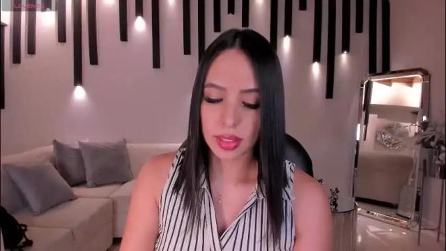 Image 2 of katiestonne Stream on Chaturbate on 1 month ago