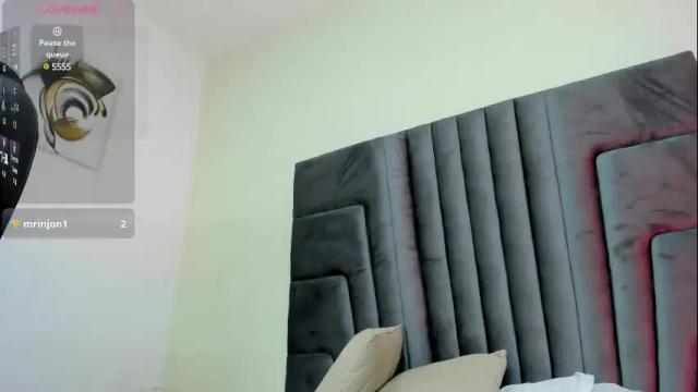 Image 12 of katiia_sweet_ Stream on Chaturbate on 1 month ago