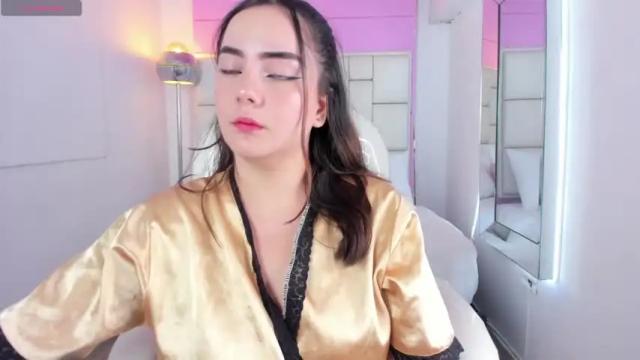 Image 6 of katiieevansx Stream on Chaturbate on 19 months ago