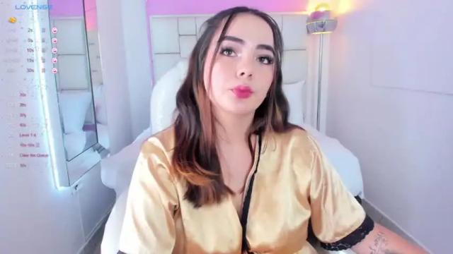 Image 6 of katiieevansx Stream on Chaturbate on 18 months ago