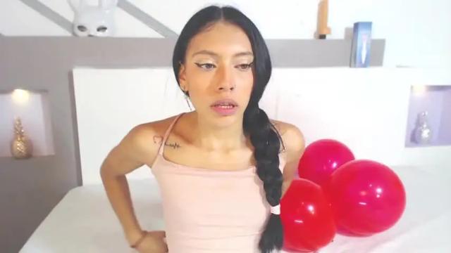 Image 2 of katinacifuentes Stream on Chaturbate on 12 months ago