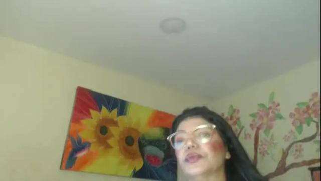 Image 7 of katiusca_horny2 Stream on Chaturbate on 16 days ago