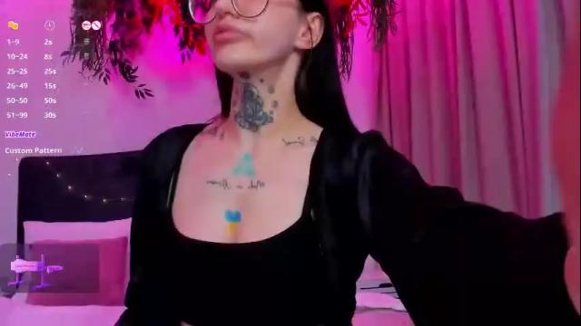 Image 7 of katiwild Stream on Chaturbate on 17 days ago