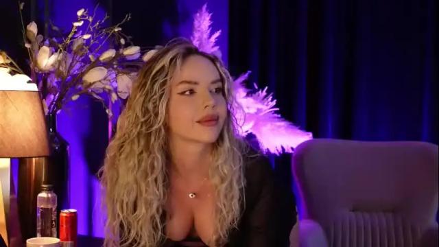 Image 3 of katjolie Stream on Chaturbate on 22 days ago