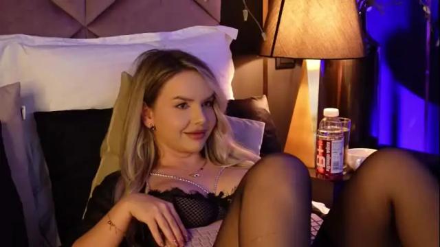 Image 10 of katjolie Stream on Chaturbate on 17 days ago