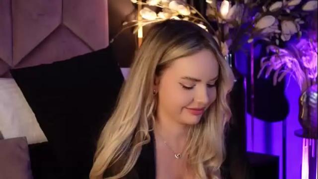 Image 12 of katjolie Stream on Chaturbate on 3 days ago
