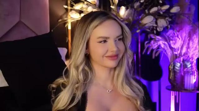 Image 8 of katjolie Stream on Chaturbate on 3 days ago