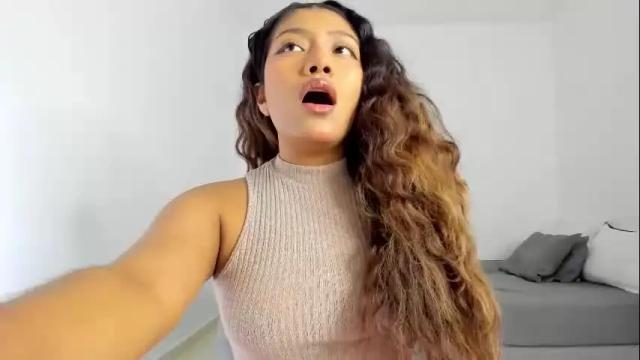 Image 10 of katnees_correa Stream on Chaturbate on 4 days ago