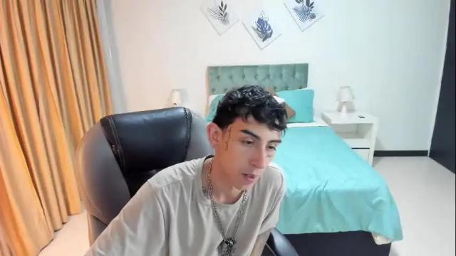 Image 10 of katnia_and_marcuz Stream on Chaturbate on 18 days ago