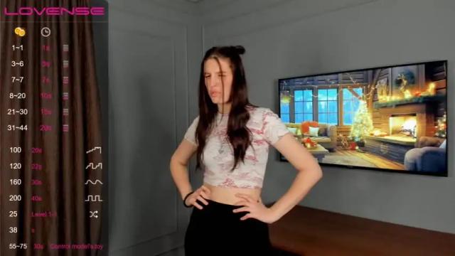 Image 10 of katnisseverdy Stream on Chaturbate on 19 months ago