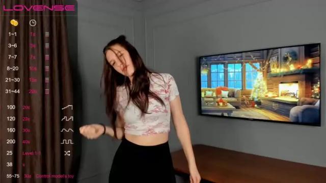 Image 4 of katnisseverdy Stream on Chaturbate on 19 months ago