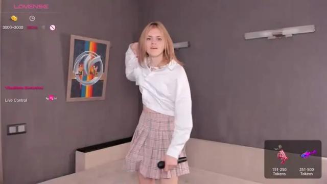 Image 8 of katnisseverdy Stream on Chaturbate on 18 months ago