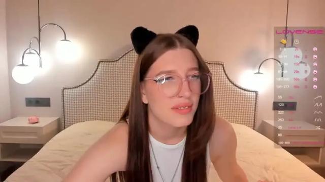 Image 7 of katnisseverdy Stream on Chaturbate on 18 months ago