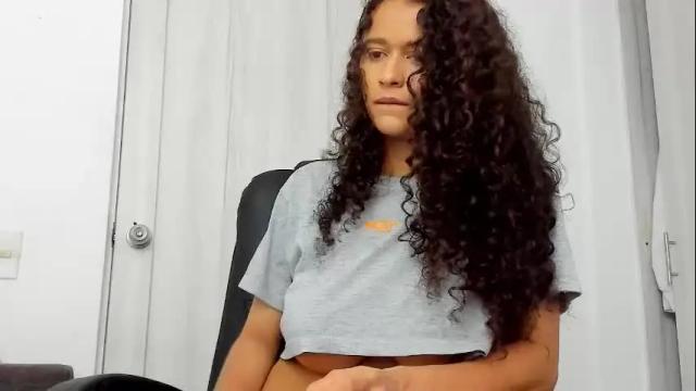 Image 11 of katrhin_66 Stream on Chaturbate on 18 days ago
