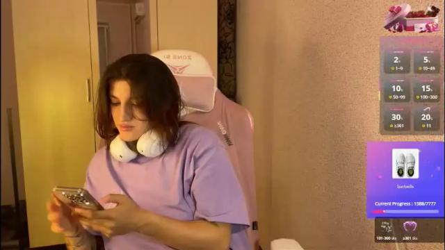 Image 12 of katrin_kristal Stream on Chaturbate on 3 days ago
