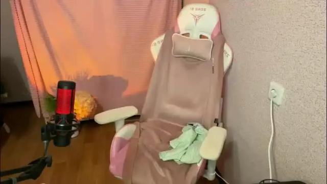 Image 3 of katrin_kristal Stream on Chaturbate on 1 month ago