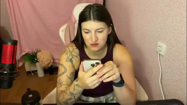 Image 2 of katrin_kristal Stream on Chaturbate on 1 month ago