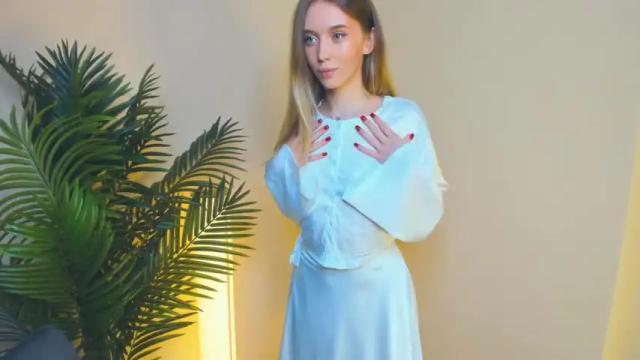 Image 7 of katrin_tangerine Stream on Chaturbate on 12 months ago