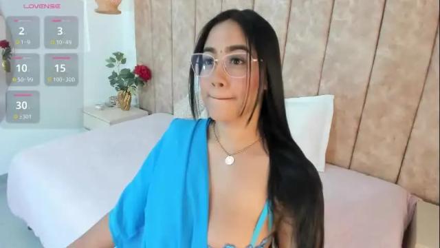 Image 3 of katrina_baurii Stream on Chaturbate on 18 days ago