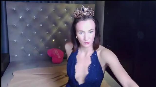 Image 3 of katrinmiles Stream on Chaturbate on 23 months ago