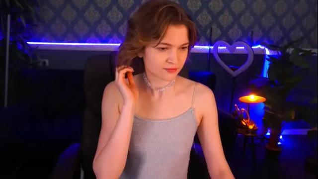 Image 4 of katrinmoonn Stream on Chaturbate on 16 days ago