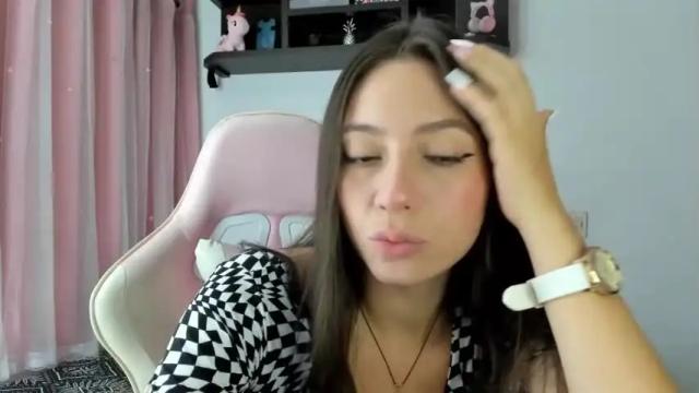 Image 8 of katrinrosex Stream on Chaturbate on 21 months ago