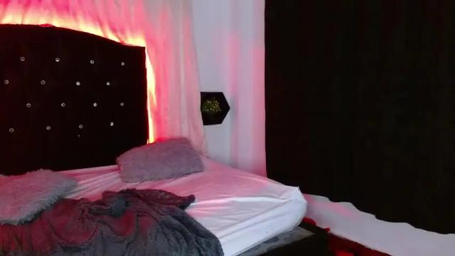 Image 12 of kattarina_ades Stream on Chaturbate on 16 months ago