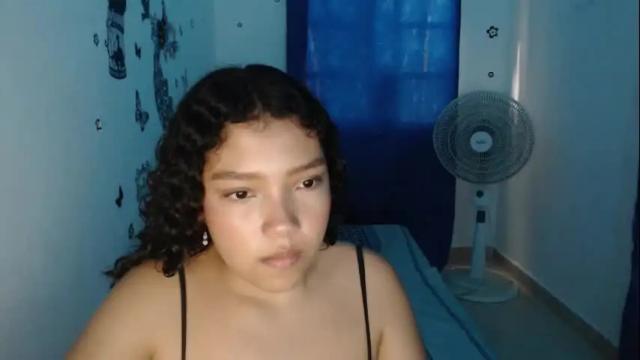 Image 2 of kattia_princess Stream on Chaturbate on 2 months ago