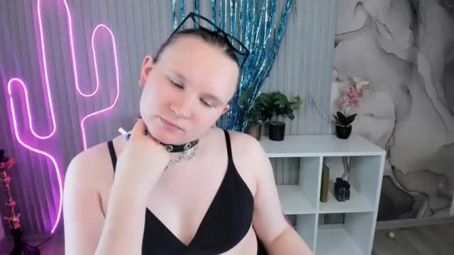 Image 11 of kattie_cat Stream on Chaturbate on 17 months ago