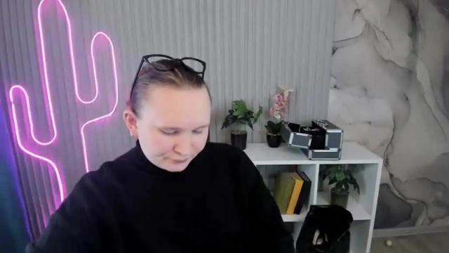 Image 2 of kattie_cat Stream on Chaturbate on 16 months ago