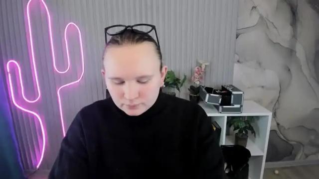 Image 4 of kattie_cat Stream on Chaturbate on 16 months ago