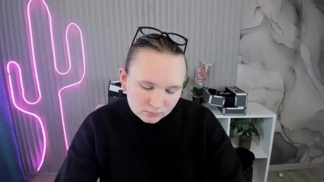 Image 6 of kattie_cat Stream on Chaturbate on 16 months ago