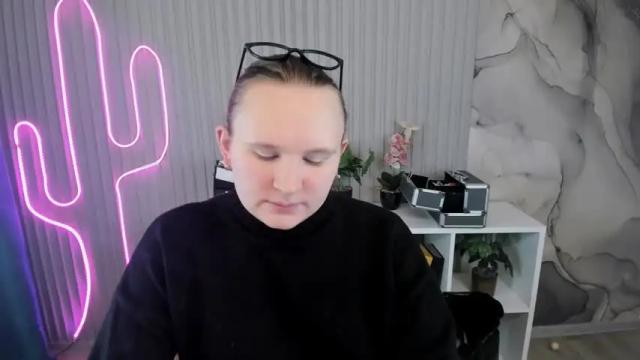 Image 7 of kattie_cat Stream on Chaturbate on 16 months ago