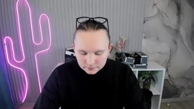 Image 8 of kattie_cat Stream on Chaturbate on 16 months ago