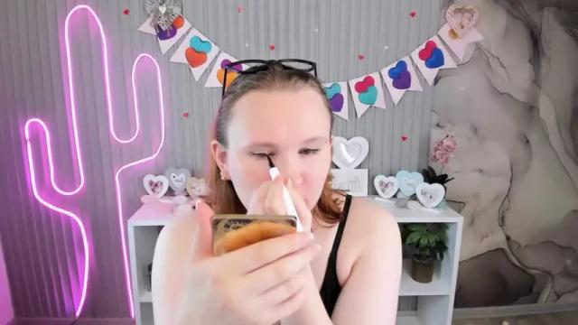 Image 10 of kattie_cat Stream on Chaturbate on 16 months ago