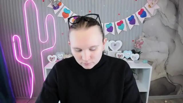 Image 11 of kattie_cat Stream on Chaturbate on 16 months ago