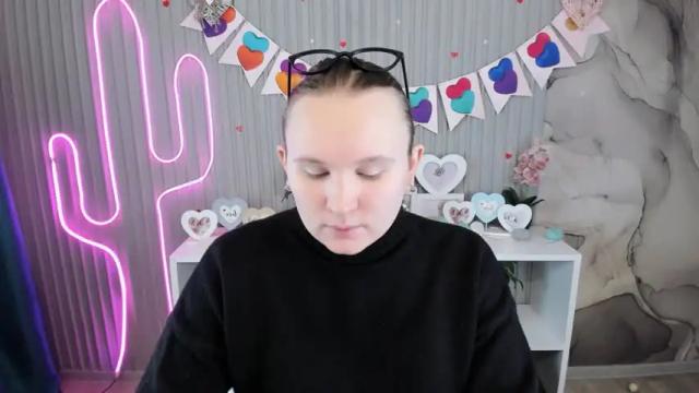 Image 6 of kattie_cat Stream on Chaturbate on 16 months ago