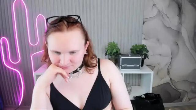 Image 4 of kattie_cat Stream on Chaturbate on 14 months ago