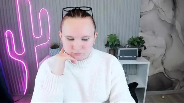 Image 10 of kattie_cat Stream on Chaturbate on 14 months ago